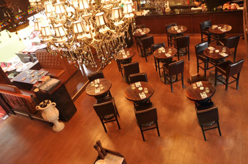 簡歐復(fù)古主題酒吧設(shè)計 成都卡里奧酒吧設(shè)計效果圖欣賞