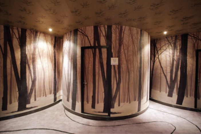 中國首個度假休閑會所  黑夜中的冰雪城堡