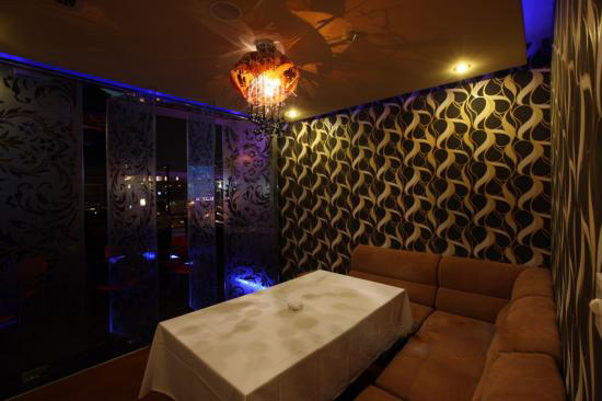 優(yōu)雅特色 東莞質(zhì)感餐廳酒吧設(shè)計圖欣賞