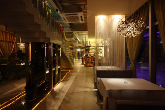 優(yōu)雅特色 東莞質(zhì)感餐廳酒吧設(shè)計圖欣賞