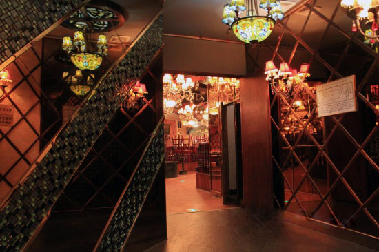 蘇荷酒吧設(shè)計(jì)說明  蘇荷時(shí)代酒吧設(shè)計(jì)效果圖欣賞