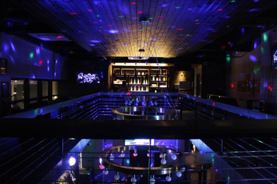 迷你都市休閑吧 Lady酒吧設(shè)計圖欣賞