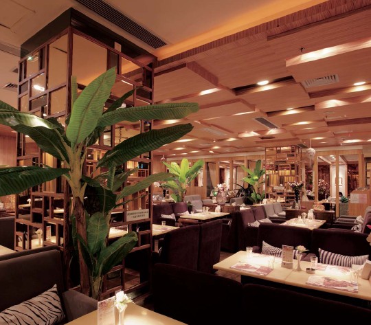 精品酒店餐廳設(shè)計(jì)案例 武漢綠茵閣西餐廳設(shè)計(jì)說(shuō)明