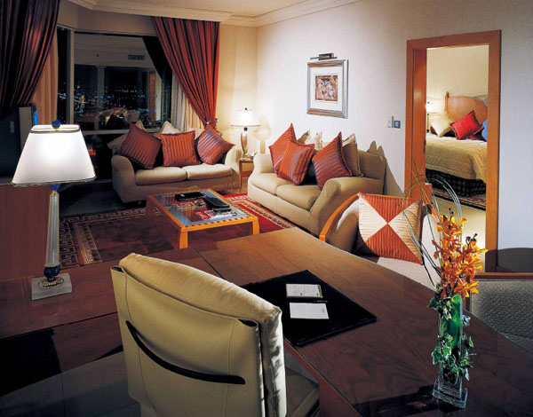 五星級商務(wù)便利型酒店    費爾蒙迪拜酒店客房設(shè)計欣賞  