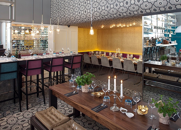精致復(fù)古的餐廳酒吧設(shè)計(jì)案例說明