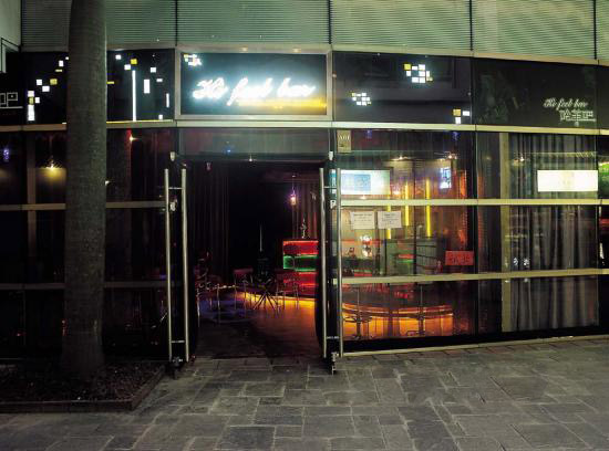 尹領(lǐng)酒吧設(shè)計(jì)效果圖  體驗(yàn)低調(diào)的復(fù)古奢華