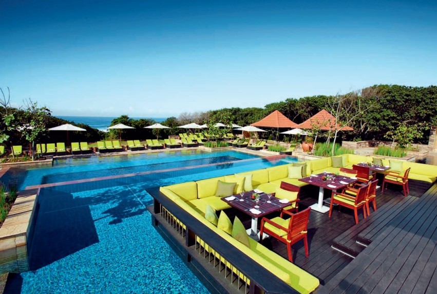 費爾蒙津巴里度假村室外浴場設(shè)計