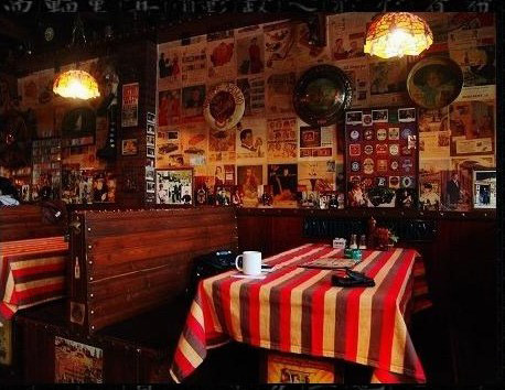 美國鄉(xiāng)村風(fēng)格酒吧設(shè)計效果圖欣賞