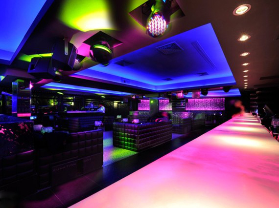 混搭風(fēng)來襲 巴黎圓弧娛樂會所設(shè)計(jì)欣賞