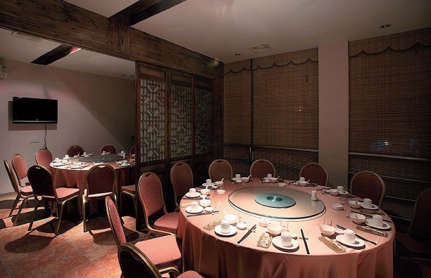 左鄰右舍中式酒店餐廳設(shè)計(jì)效果圖欣賞