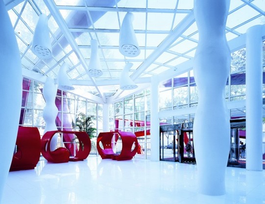 色彩夸張的商務會所設計效果圖