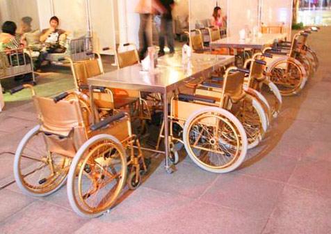 另類創(chuàng)意酒吧  新加坡醫(yī)院主題酒吧設(shè)計(jì)欣賞