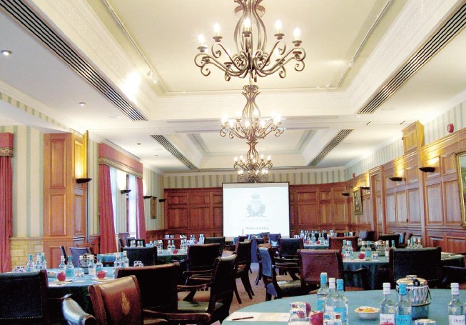 歐式酒店設(shè)計(jì)欣賞  英國(guó)Pennyhill Park鄉(xiāng)村別墅酒店