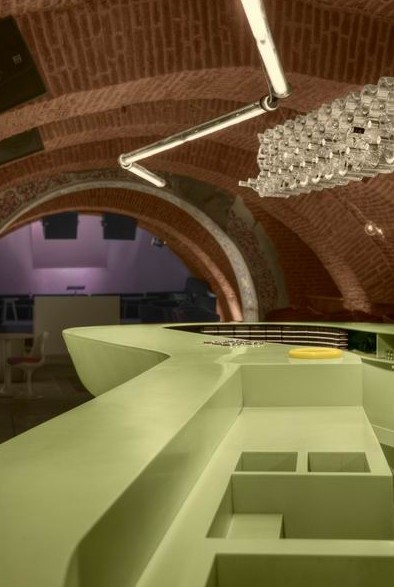 羅馬尼亞復(fù)古迷幻音樂會所設(shè)計(jì)