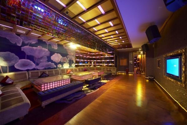 中西交融  深圳至尊神話酒吧設(shè)計(jì)圖欣賞