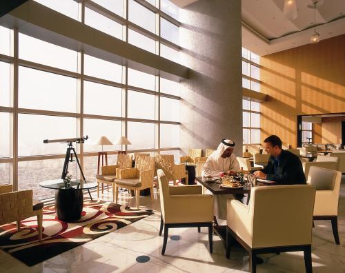 迪拜萬豪伯爵酒店破吉尼斯紀(jì)錄獲世界最高酒店榮譽(yù)稱號