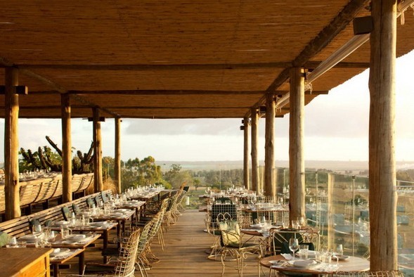 烏拉圭天然度假洗浴中心設(shè)計(jì)效果圖