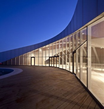 海岸線邊上的奇跡 蘭喬會(huì)所設(shè)計(jì)欣賞