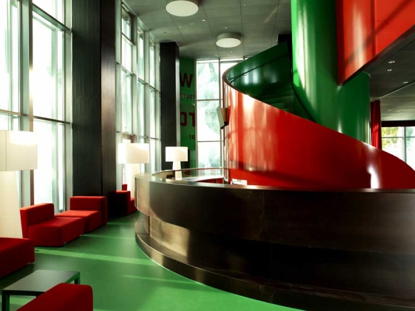 蘇黎世新概念特色酒吧設(shè)計效果圖欣賞