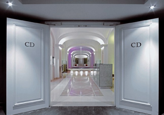 古典與現(xiàn)代人融合的歐式酒店設(shè)計 雅典娜廣場酒店