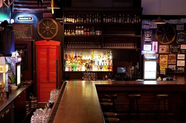 精致優(yōu)雅的設(shè)計(jì)  Coyote Ugly 娛樂會(huì)所