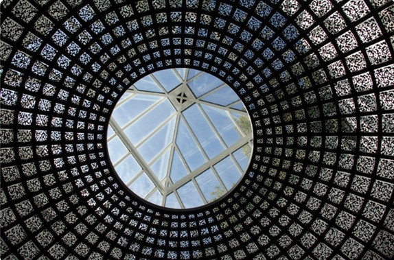 哲東設計資訊：二維碼與建筑設計首次結合