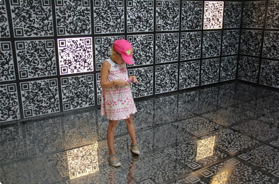 哲東設計資訊：二維碼與建筑設計首次結合