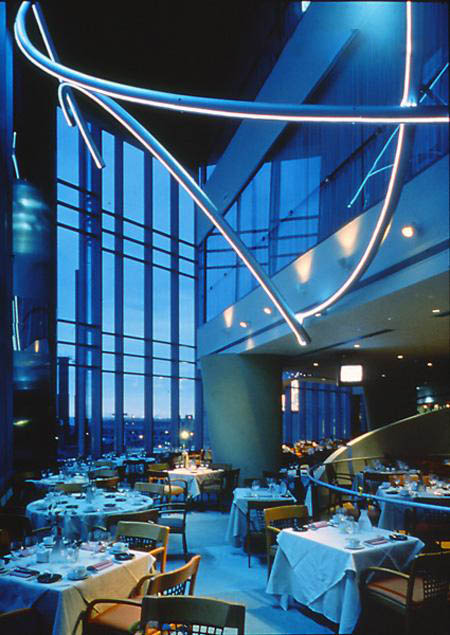 超前衛(wèi)空間  美國(guó)岡德體育館運(yùn)動(dòng)酒吧設(shè)計(jì)欣賞 