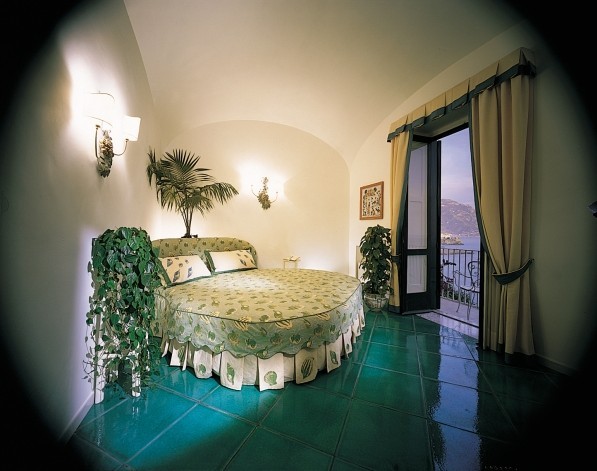 重現(xiàn)小清新氣質 意大利唯美洗浴會所設計