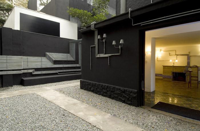 壁燈入侵  巴西個(gè)性酒吧設(shè)計(jì)說明