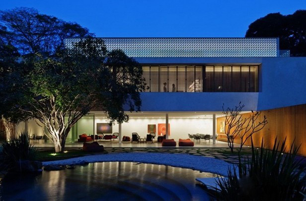 穿過美麗的圍墻 Cobogo私人會(huì)所設(shè)計(jì)