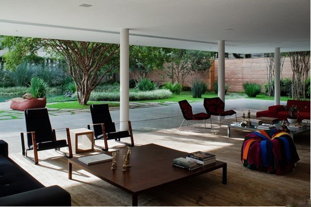 穿過美麗的圍墻 Cobogo私人會(huì)所設(shè)計(jì)