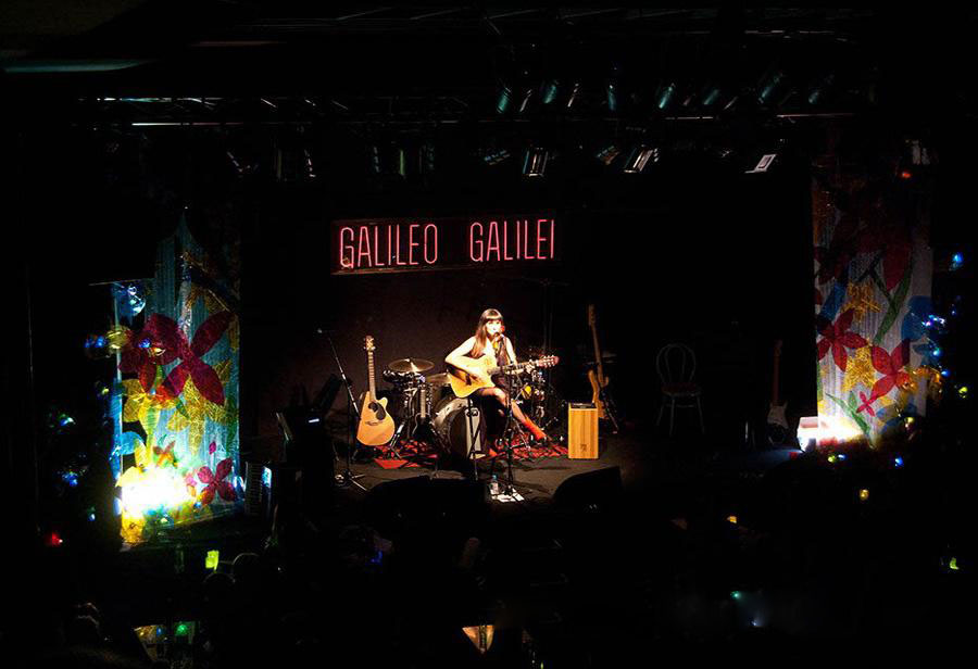 奢華復(fù)古風(fēng)格音樂酒吧舞臺燈光設(shè)計(jì)圖欣賞