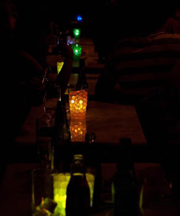 奢華復(fù)古風(fēng)格音樂酒吧舞臺燈光設(shè)計(jì)圖欣賞