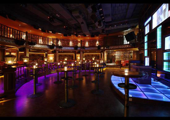 奢華之都   新銀城紅酒吧設(shè)計(jì)說明