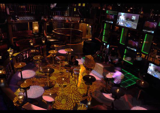 奢華之都   新銀城紅酒吧設(shè)計(jì)說明