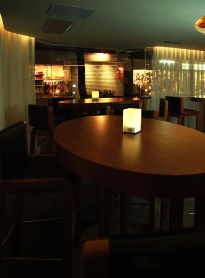 國(guó)外設(shè)計(jì)師作品  神之水滴個(gè)性酒吧設(shè)計(jì)說明