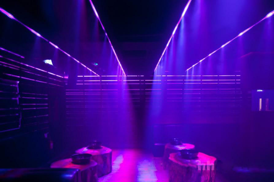 國外特色酒吧燈光設計案例   英國倫敦Moose酒吧