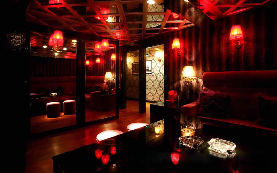 風(fēng)姿卓越 武漢皇后音樂酒吧設(shè)計(jì)說明