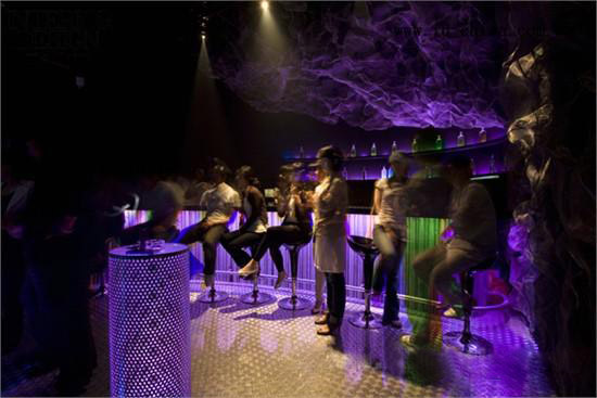 如夢似幻  韓國釜山Maktum Club個性酒吧設(shè)計欣賞