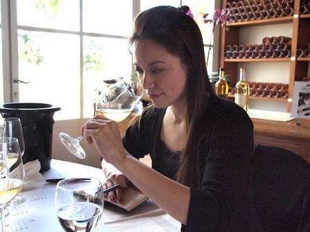 哲東酒吧設計課堂：鑒別葡萄酒