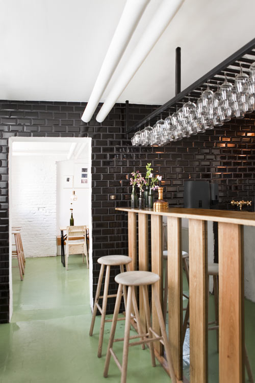 清新自然的文藝范兒小酒吧設計圖欣賞