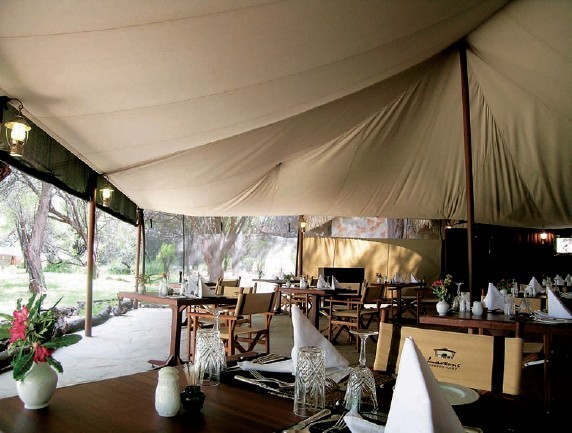 私密風(fēng)景設(shè)計(jì)的魅力  Larsens 帳蓬會(huì)所
