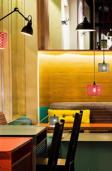 童話色彩  俏皮可愛的K* RVI個(gè)性酒吧設(shè)計(jì)欣賞