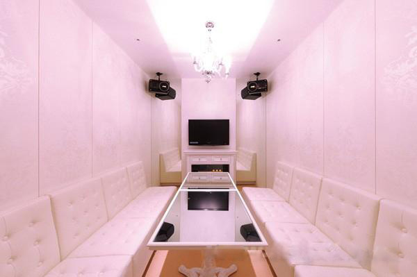 日本超個(gè)性主題酒吧包房設(shè)計(jì)效果圖欣賞