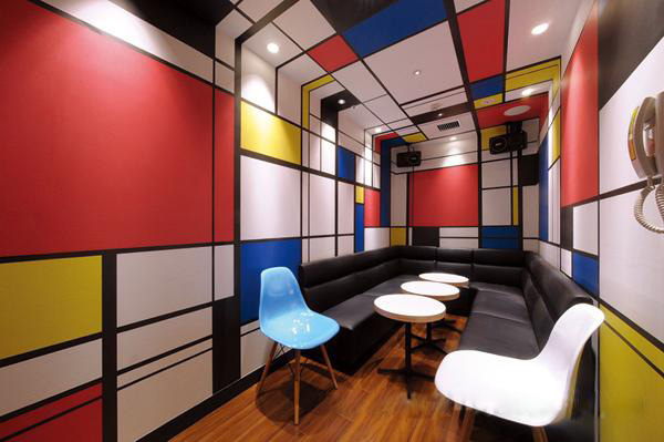 日本超個(gè)性主題酒吧包房設(shè)計(jì)效果圖欣賞