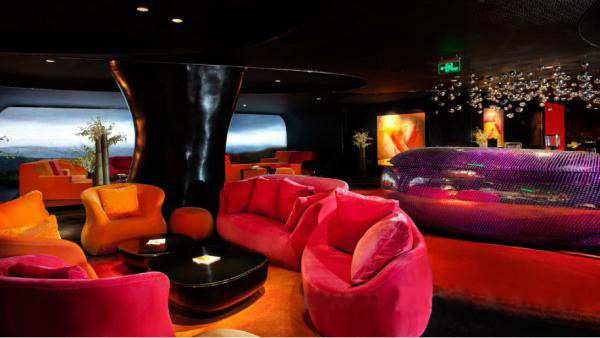 Thomas酒吧十足創(chuàng)意   國外特色酒吧設(shè)計圖欣賞