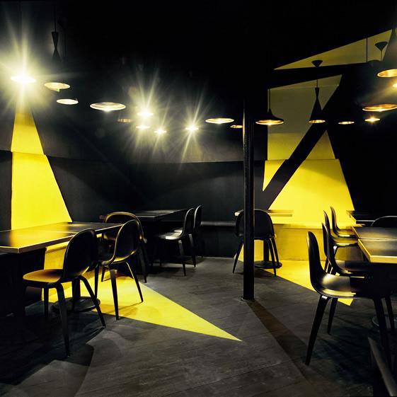 時尚前衛(wèi)   法國斯特拉斯堡俱樂部酒吧設計說明