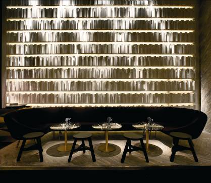 黑暗奢華的狂歡派對  香港Tazmania酒吧設計欣賞