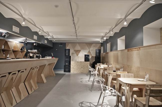 創(chuàng)意組合  圣彼得堡 APTEK 個(gè)性酒吧設(shè)計(jì)說(shuō)明